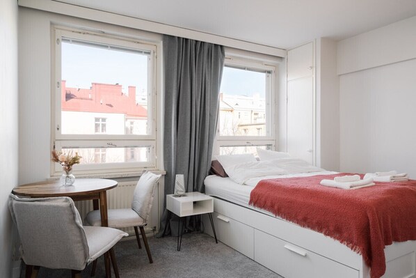 The apartment's windows bring plenty of light into the apartment.