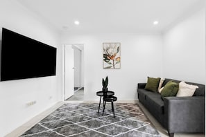 After a surf, kick back with Netflix or keep the little ones entertained with Disney+ in the living room while you unpack your beach gear.