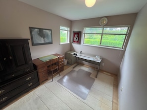 Den/office space. Cot available