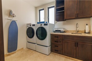 Washer/Dryer