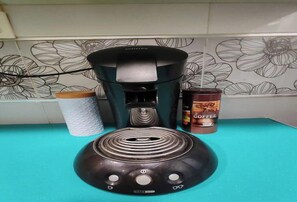 Kaffee und/oder Kaffeemaschine