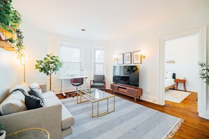 Large windows and beautiful natural light.