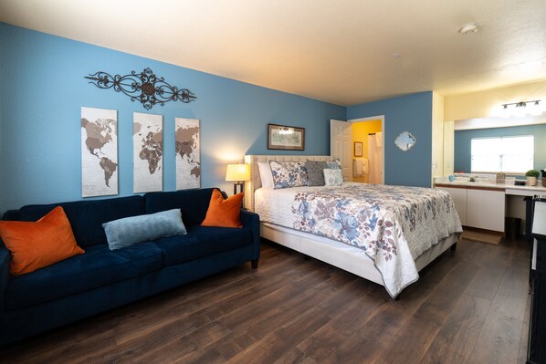 King Bed and Sleeper Sofa