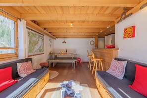 Living and dining room