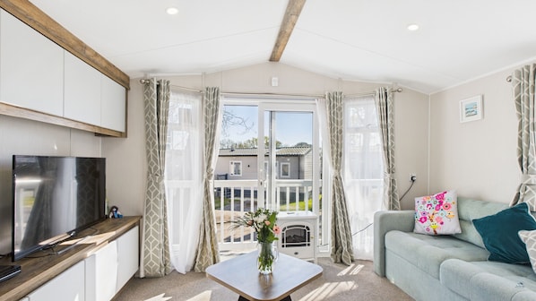Dog-friendly lodge at Thorness Bay Holiday Park
