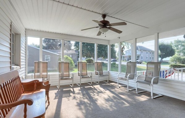 screened in porch
