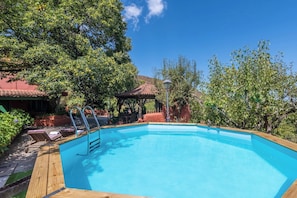 Schwimmbad des Ferienhauses