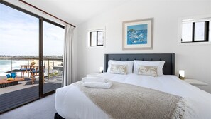 Surfside | Bedroom 1 | King bed | Ensuite