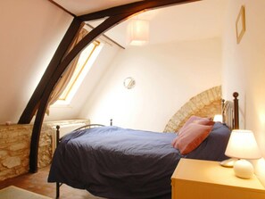 Double bedroom with bedside tables