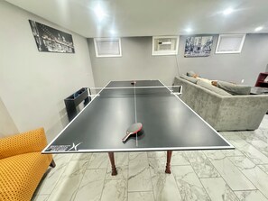 Pelihuone