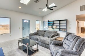 Living Room | Queen Sleeper Sofa | Free WiFi
