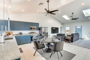 Dining Area | Dishware & Flatware