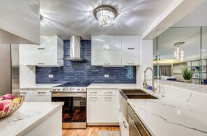 Kitchen | Self Check-In | Central Heating & A/C