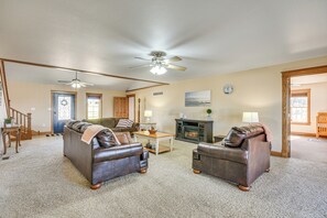 Living Room | 1st Floor | Central A/C & Heating | Free WiFi