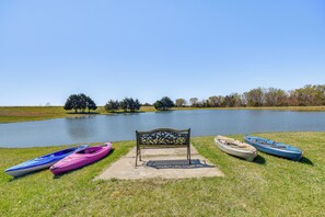 Pond Access | 4 Kayaks w/ Oars (Bring Your Own Life Vests)