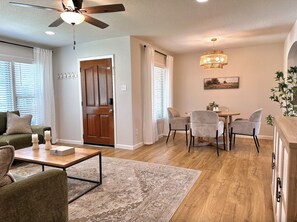 Living Room/Dining Area