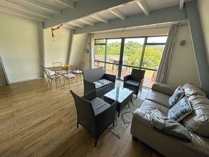 Aroha A-Frames Coromandel (4)