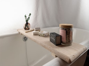 Équipements de salle de bain