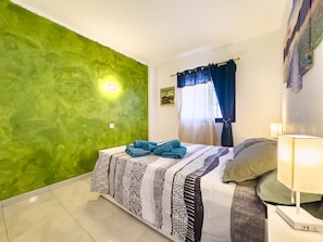 Bed,Bedroom