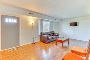Living Room | Smart TV | 1st Floor