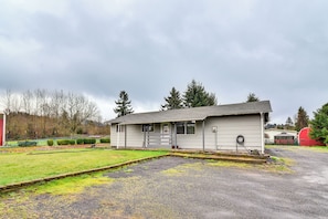 Property Exterior | Single-Story Home