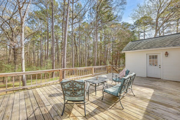 El Dorado Vacation Rental | 3BR | 2BA | 2,477 Sq Ft | 1 Step to Enter