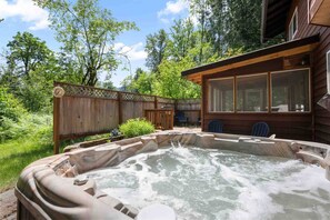 Bain à remous extérieur