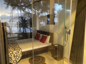 Reflecting nature—peaceful nights by the beach
