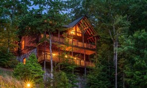 Traditional Log Cabin nested in the woods