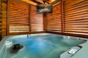 Hot Tub area with privacy panels and HDTV