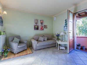 Meubles, Bois, Design Intérieur, Sol, Cuisine, Cabinetry, Sol, Pièce, Principaux Appliance, Placard