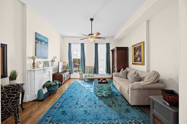 Living Room - Enjoy binge watching