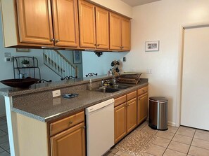 PropertyImg4