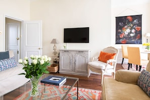 Wall mounted TV in the living room.