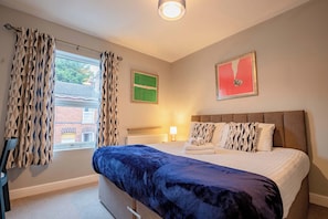 Gillam House, Worcester - Host & Stay