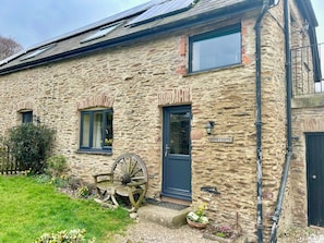 Honeycott is the cottage on the right