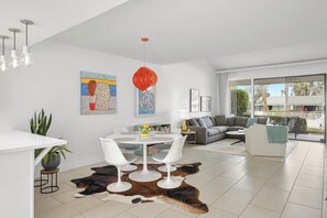 K0254 - Sonora Oasis Dining Table