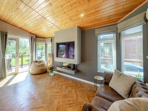 Living area | Willowbank Lodge, Stratford-Upon-Avon