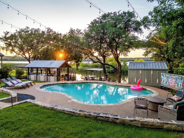 Pool