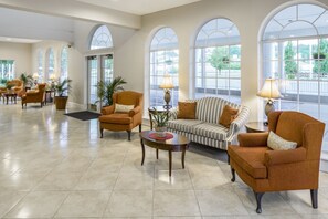 lobbyLobby with 24/7 front desk available