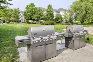 BBQ area, a perfect place for family and friends gathering!