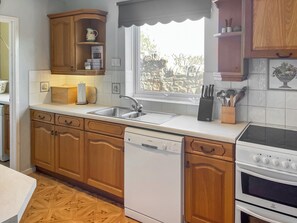Kitchen   | Shepherd’s Cottage - Elwick Farm Holiday Cottages, Belford