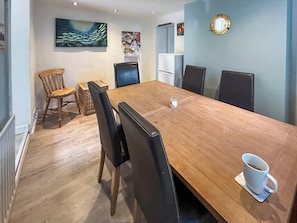 Dining Area | Nemo’s Lodge, Portland
