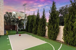 Sport court