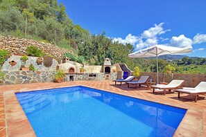 Casa Munoz Acosta %2D Traditional Andalucia cortijo %2D large private pool and sun terrace