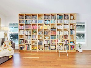 Read until your hearts content, with hundreds of books to choose from! 
