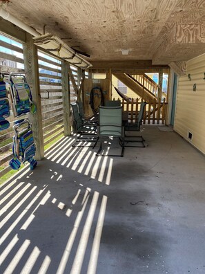Patio facing outside shower