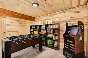 Spielezimmer