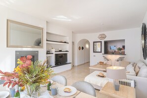 Living and dining room