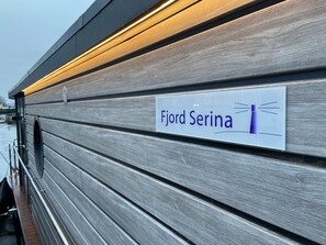 Fjord Serina